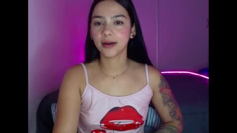 Snapshot of candyfire666 chatting on 09-25-25, 06:22 Sara online show from 09-25-25, 06:22