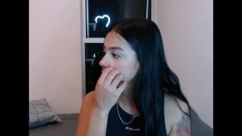 Sara online show from 12-20-25, 01:56