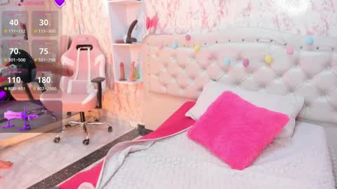Snapshot of candykissx chatting on 04-06-26, 02:53 Scarlet online show from 04-06-26, 02:53