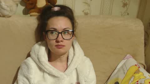 say meow and send tip  online show from 03-05-25, 08:00