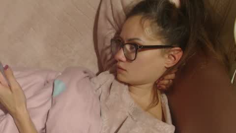 say meow and send tip  online show from 11-13-25, 07:13