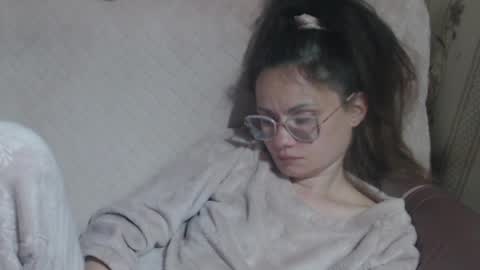 say meow and send tip  online show from 04-20-26, 06:53