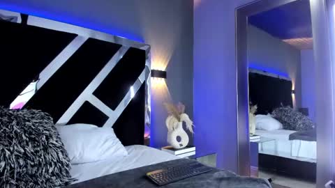 candyluxury_ online show from 02-05-25, 11:39