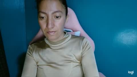Snapshot of candymilfff chatting on 01-06-26, 08:45 candymilfff online show from 01-06-26, 08:45