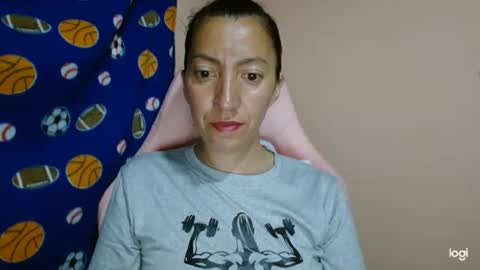 Snapshot of candymilfff chatting on 05-09-26, 10:15 candymilfff online show from 05-09-26, 10:15