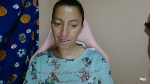Snapshot of candymilfff chatting on 05-18-26, 09:20 candymilfff online show from 05-18-26, 09:20