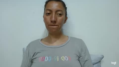 Snapshot of candymilfff chatting on 06-06-26, 08:35 candymilfff online show from 06-06-26, 08:35