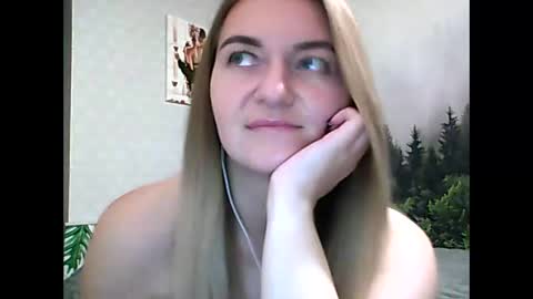 Snapshot of candyolime chatting on 10-11-25, 08:40 Daisy online show from 10-11-25, 08:40