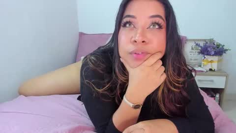 Snapshot of candyr0se_ chatting on 02-03-26, 06:40 candyr0se_ online show from 02-03-26, 06:40