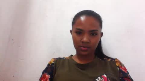 Snapshot of candysourensx chatting on 05-13-26, 05:05 CandySourensx online show from 05-13-26, 05:05