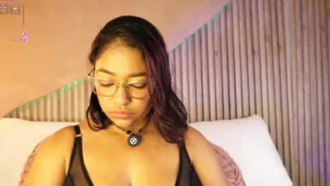 Canela Hot  online show from 03-29-26, 12:38