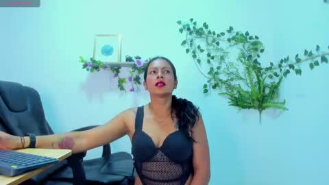 canelaa___ online show from 10-22-25, 04:40