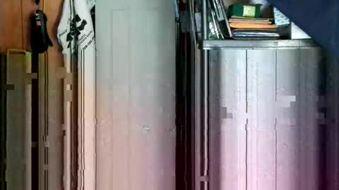 canoelicker69 online show from 10-04-25, 01:42