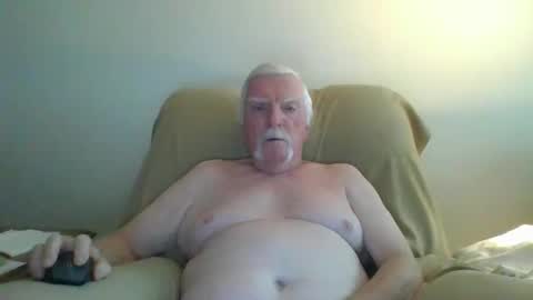 Snapshot of capecod21 chatting on 12-08-24, 07:22 capecod21 online show from 12-08-24, 07:22