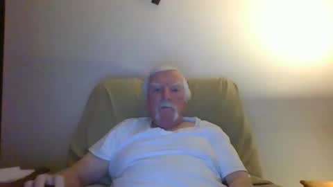 Snapshot of capecod21 chatting on 01-11-25, 12:07 capecod21 online show from 01-11-25, 12:07