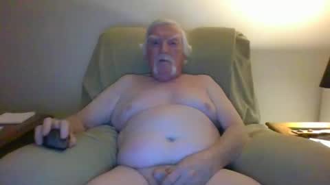 Snapshot of capecod21 chatting on 02-01-25, 04:03 capecod21 online show from 02-01-25, 04:03