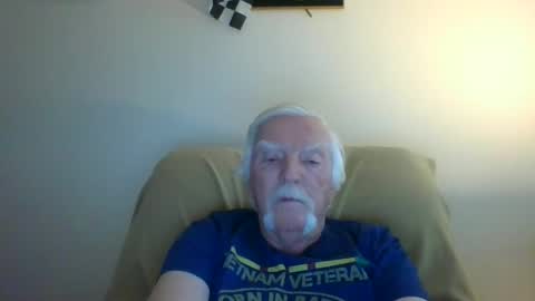 Snapshot of capecod21 chatting on 02-02-25, 08:51 capecod21 online show from 02-02-25, 08:51