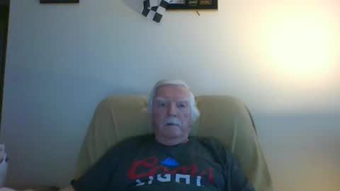 Snapshot of capecod21 chatting on 03-09-25, 12:20 capecod21 online show from 03-09-25, 12:20