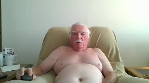 Snapshot of capecod21 chatting on 09-09-25, 09:25 capecod21 online show from 09-09-25, 09:25