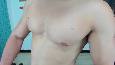 Snapshot of capitan_jones007 chatting on 12-13-25, 08:04 jones online show from 12-13-25, 08:04