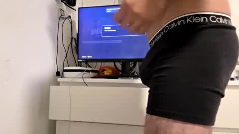 cappinrc8 online show from 04-28-26, 02:38