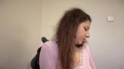 Emma online show from 12-02-25, 06:52