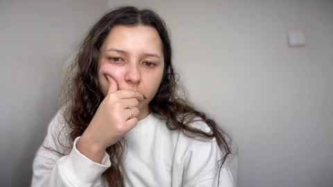 Emma online show from 02-04-26, 07:25