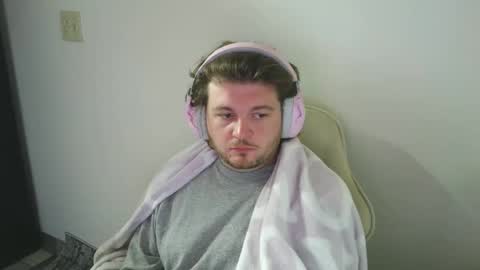 Snapshot of captianplanet1313 chatting on 10-30-25, 01:01 captianplanet1313 online show from 10-30-25, 01:01