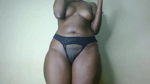 caramelebony_ online show from 03-07-25, 03:39