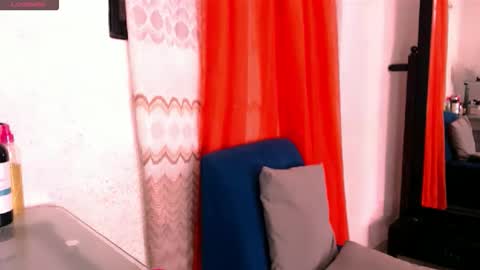 Snapshot of caramelo945256 chatting on 05-19-26, 06:36 LILI online show from 05-19-26, 06:36