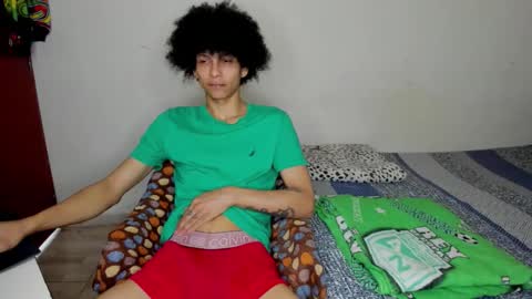 Snapshot of cardrey05 chatting on 11-13-25, 06:29 Carlos and Cristian online show from 11-13-25, 06:29