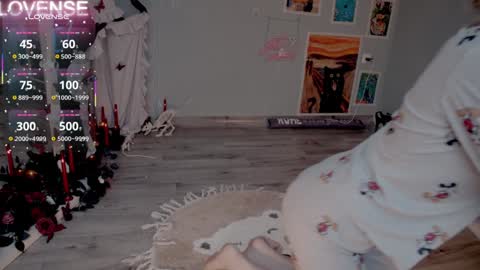 NONA    follow online show from 11-01-25, 06:04