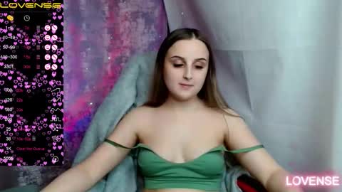 Snapshot of careysworld chatting on 11-14-25, 08:46 Christi online show from 11-14-25, 08:46