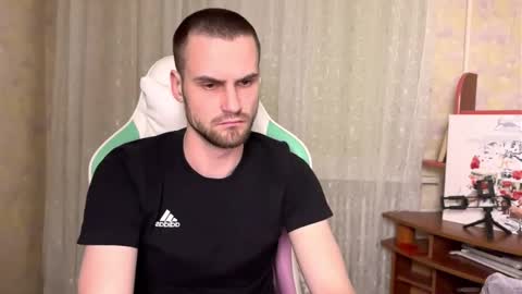 Snapshot of cari_2you chatting on 12-14-25, 06:56 Cari online show from 12-14-25, 06:56