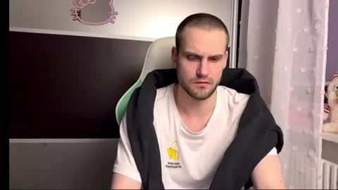 Snapshot of cari_2you chatting on 01-11-26, 10:48 Cari online show from 01-11-26, 10:48