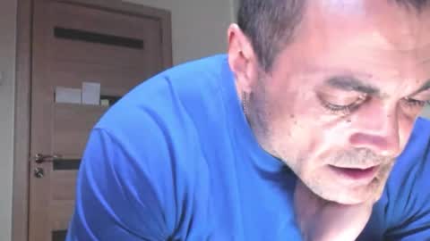 Snapshot of carin_the_body chatting on 11-13-25, 07:13 Laz online show from 11-13-25, 07:13