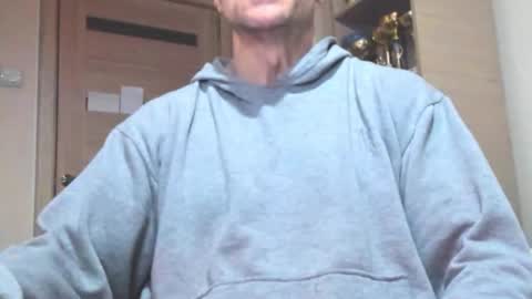 Snapshot of carin_the_body chatting on 11-28-25, 02:47 Laz online show from 11-28-25, 02:47