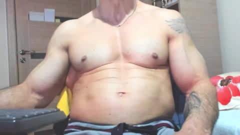 Snapshot of carin_the_body chatting on 11-29-25, 07:22 Laz online show from 11-29-25, 07:22