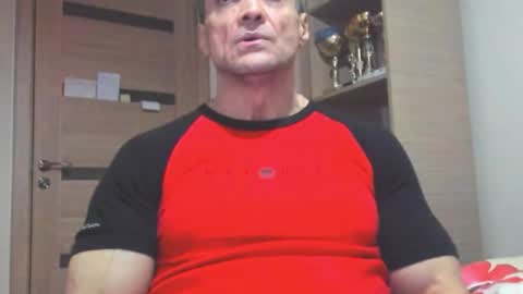 Snapshot of carin_the_body chatting on 12-02-25, 08:59 Laz online show from 12-02-25, 08:59