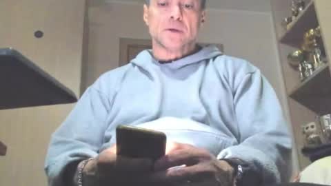 Snapshot of carin_the_body chatting on 04-30-26, 08:15 Laz online show from 04-30-26, 08:15
