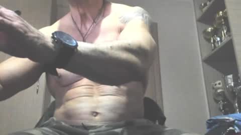 Snapshot of carin_the_body chatting on 05-01-26, 07:40 Laz online show from 05-01-26, 07:40