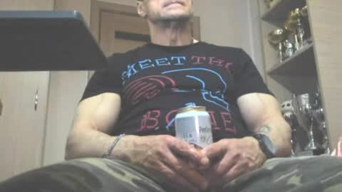 Snapshot of carin_the_body chatting on 05-08-26, 06:57 Laz online show from 05-08-26, 06:57