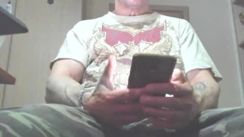 Snapshot of carin_the_body chatting on 05-11-26, 06:27 Laz online show from 05-11-26, 06:27