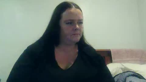 carinabro10 online show from 10-04-25, 10:24