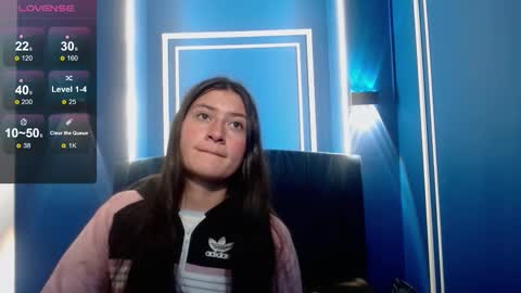 Carito online show from 11-17-25, 03:34