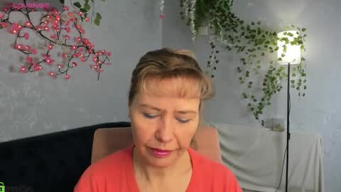 Carla Vogue online show from 11-30-25, 03:10