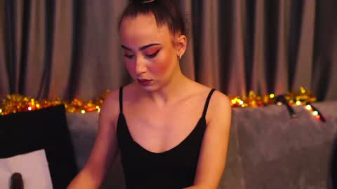 CarlaGavin online show from 12-31-24, 08:26