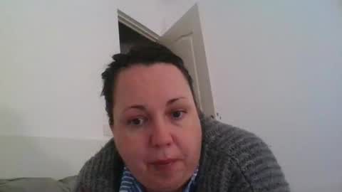 Snapshot of carlaruth chatting on 10-08-25, 03:09 Carlaruth online show from 10-08-25, 03:09