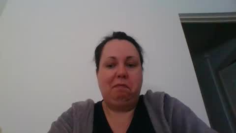 Snapshot of carlaruth chatting on 11-02-25, 03:31 Carlaruth online show from 11-02-25, 03:31