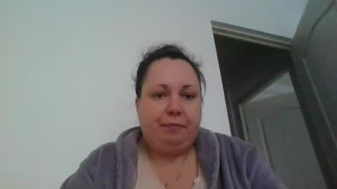 Snapshot of carlaruth chatting on 11-08-25, 05:29 Carlaruth online show from 11-08-25, 05:29
